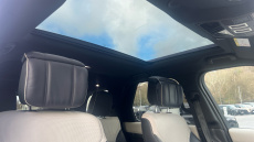 Land Rover Discovery 3.0 D300 R-Dynamic HSE 5dr Auto Diesel Station Wagon